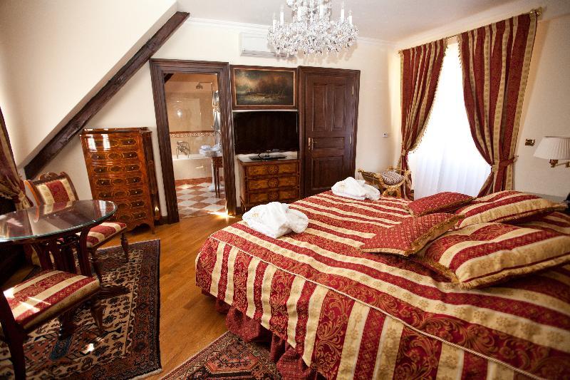 Alchymist Prague Castle Suites Екстер'єр фото